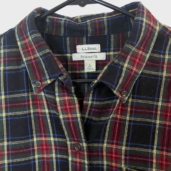 L.L Bean Relaxed Scotch Plaid Button-Down Flannel Shirt Womens Large Long-Sleeve - Picture 5 of 11